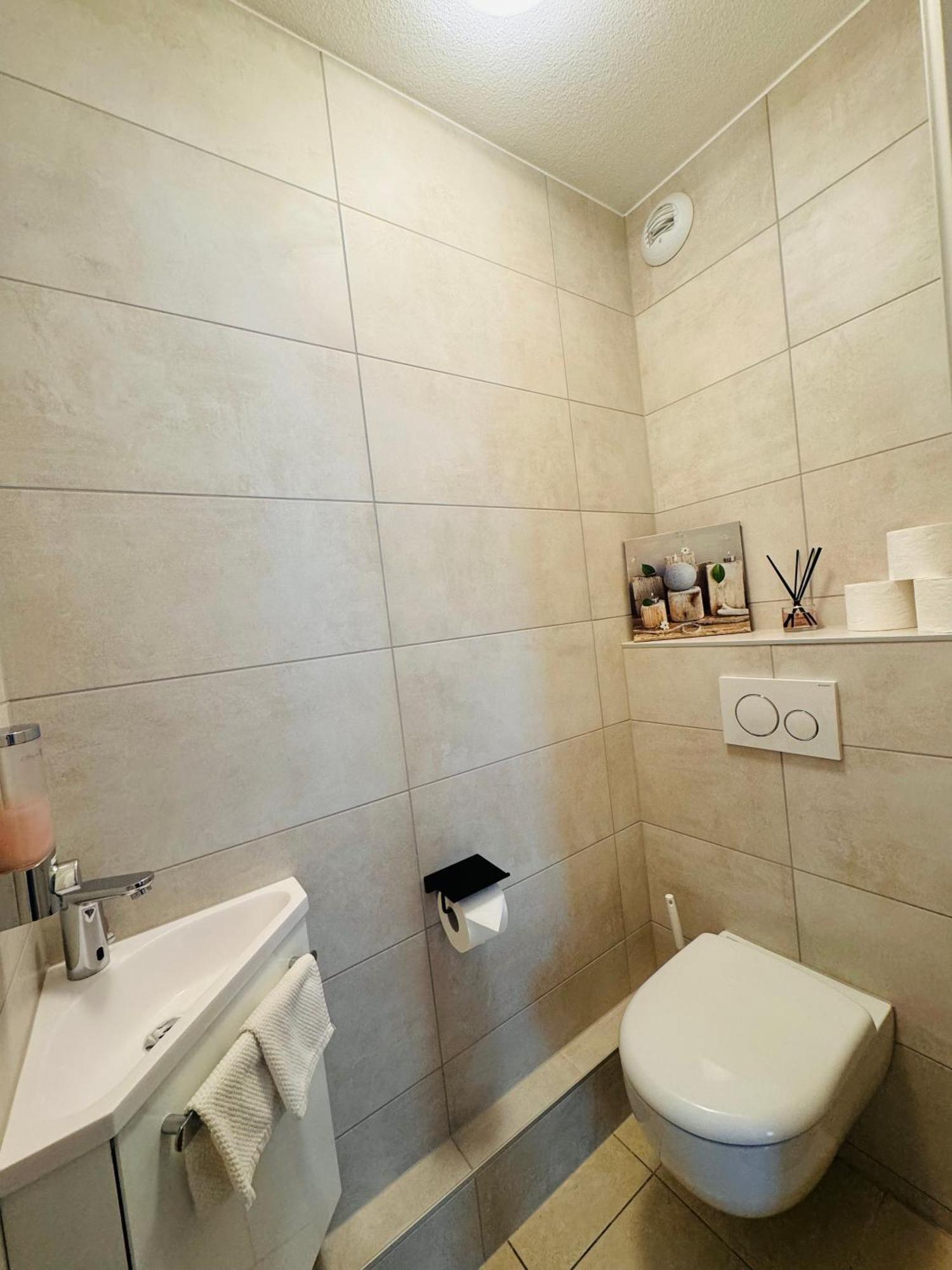 Beautiful Apartment Near Geneva Saint-Julien-en-Genevois Exteriör bild